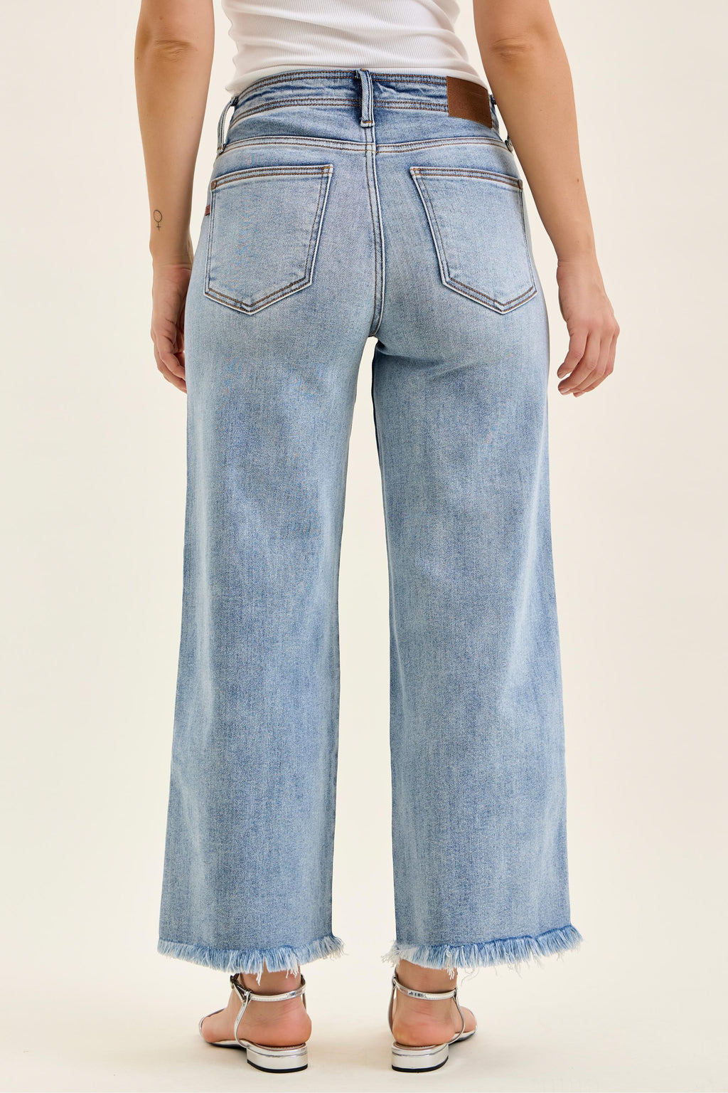 Judy Blue Mary Mid Rise Ankle Wide Leg + Hollywood WB + Fray Hem